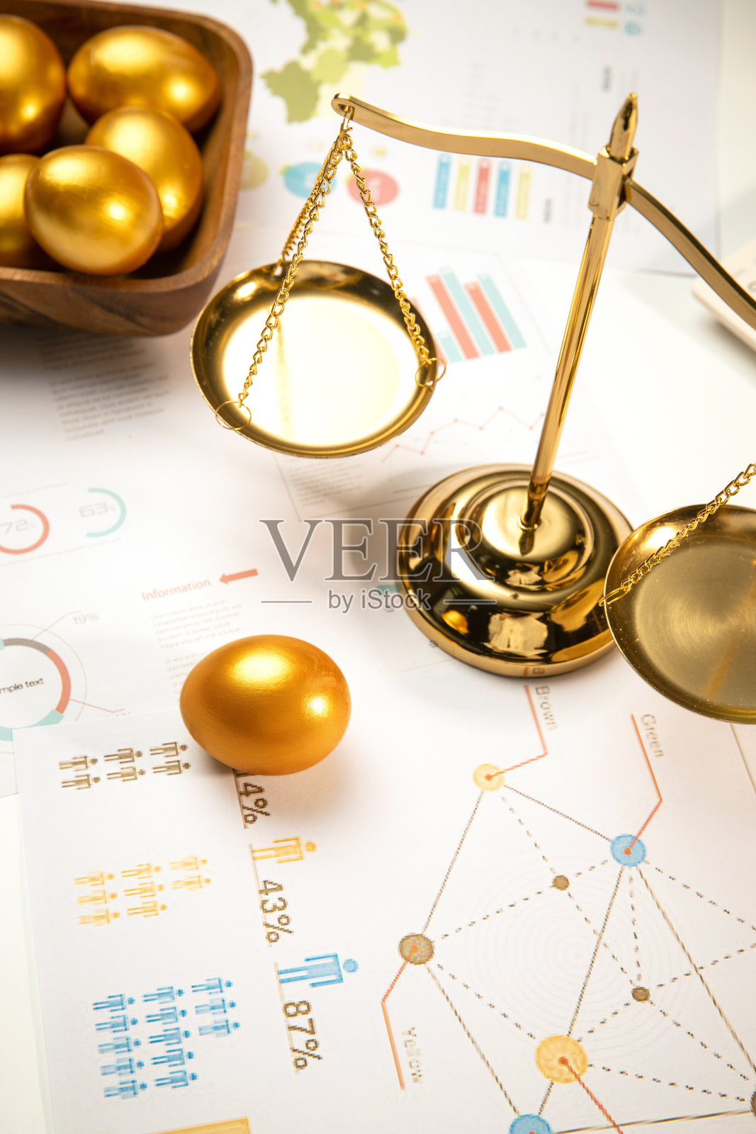 金融服务的数据分析照片摄影图片