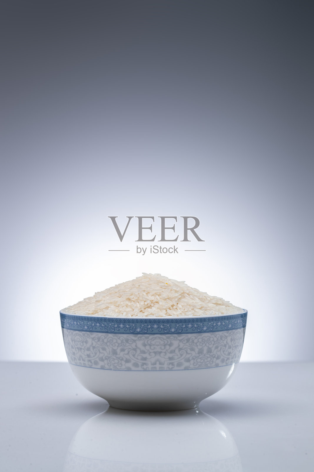 一碗长粒香米照片摄影图片