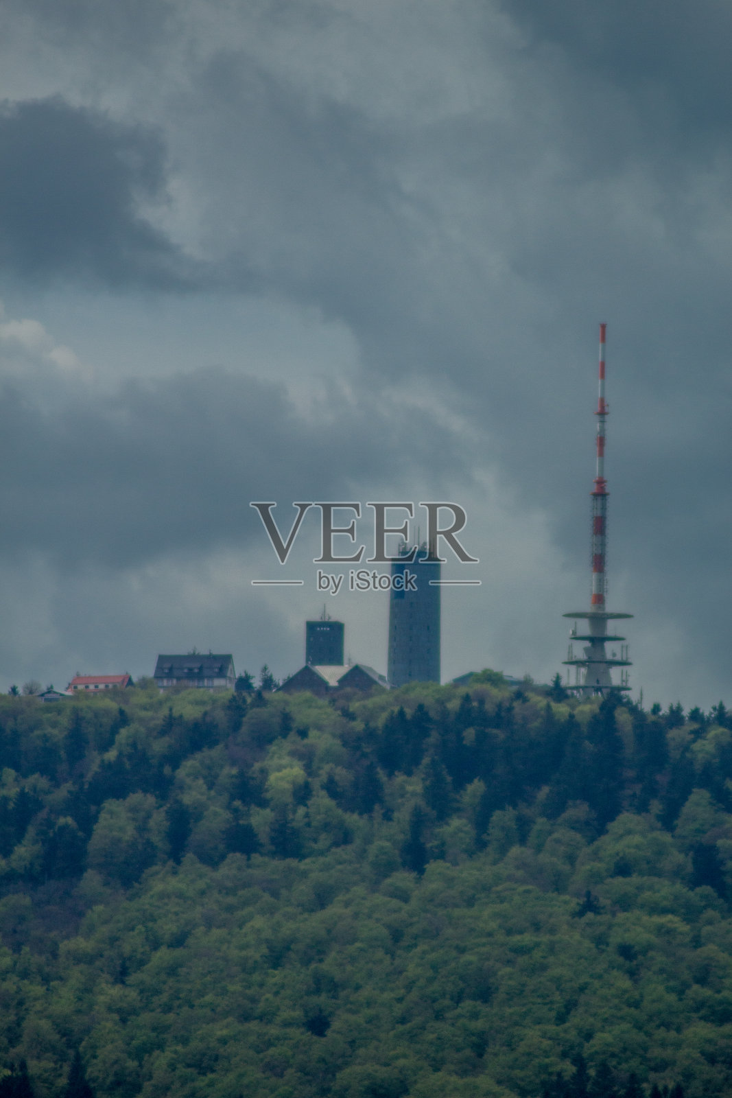 在一个阳光明媚的日子里漫步在德国图林根的英赛尔斯堡照片摄影图片