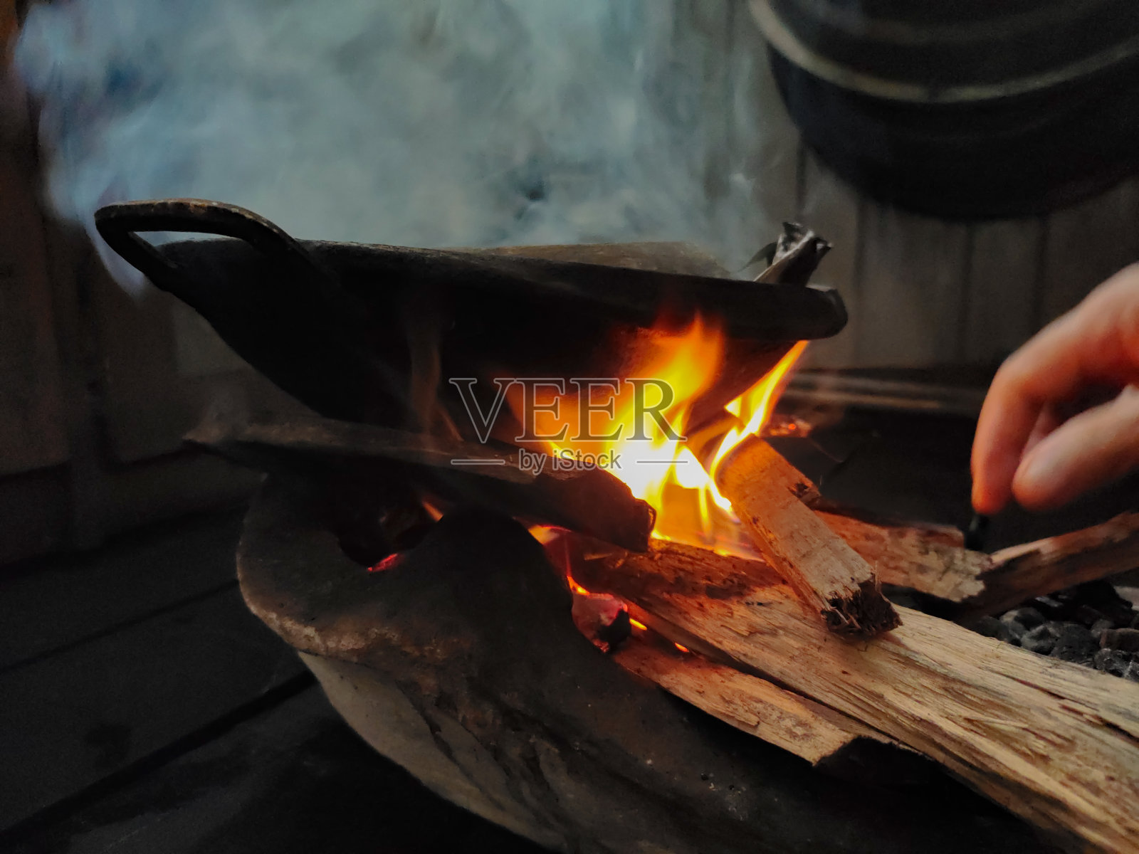 烹饪用传统灶具照片摄影图片