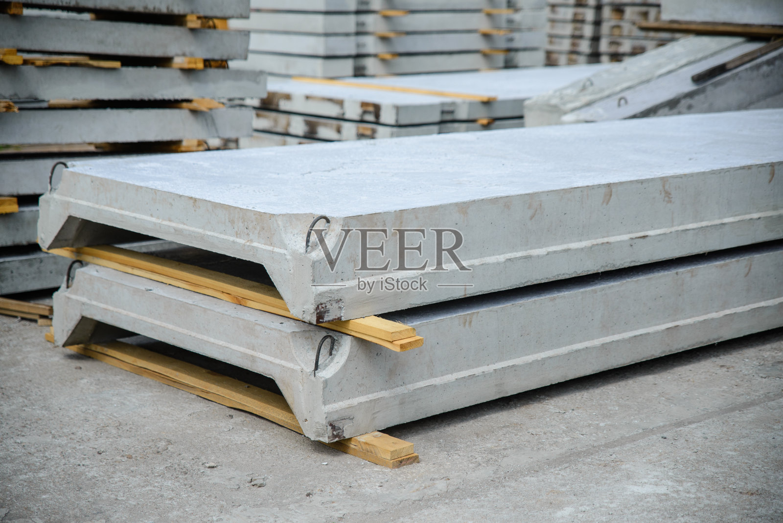 钢筋混凝土板……照片摄影图片