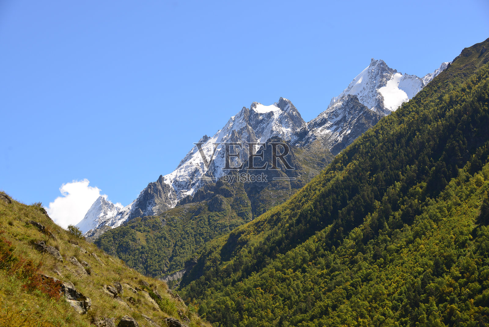 高加索山脉照片摄影图片