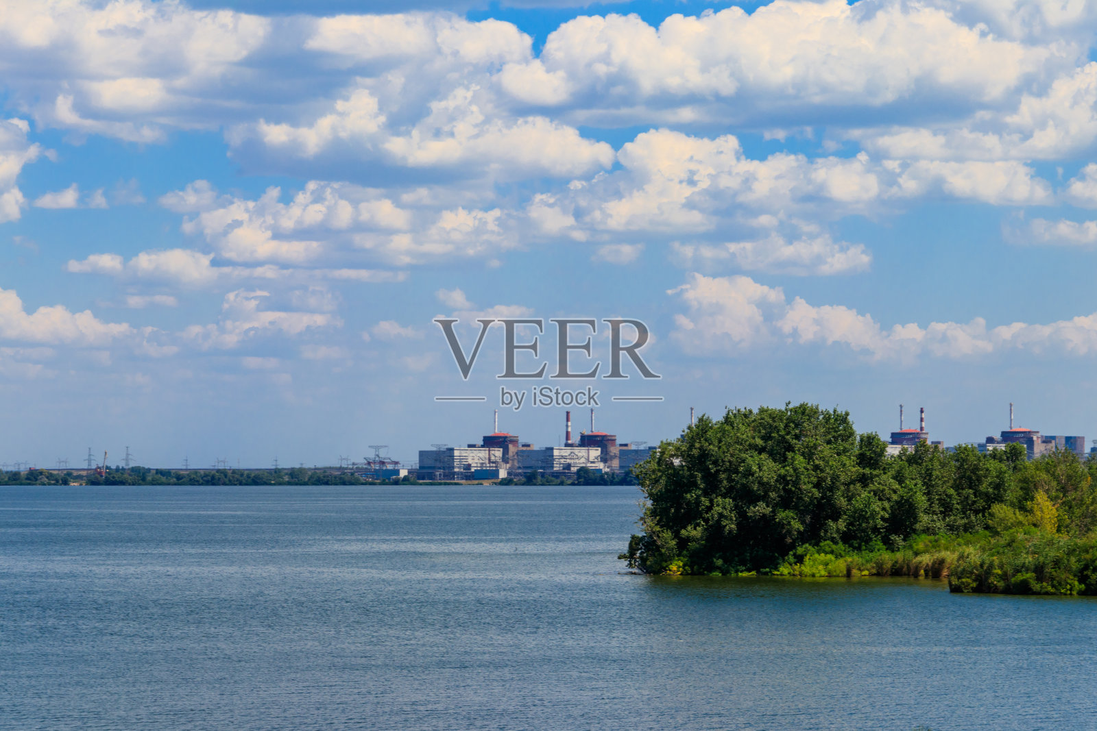 乌克兰Enerhodar的Zaporizhia核电站照片摄影图片