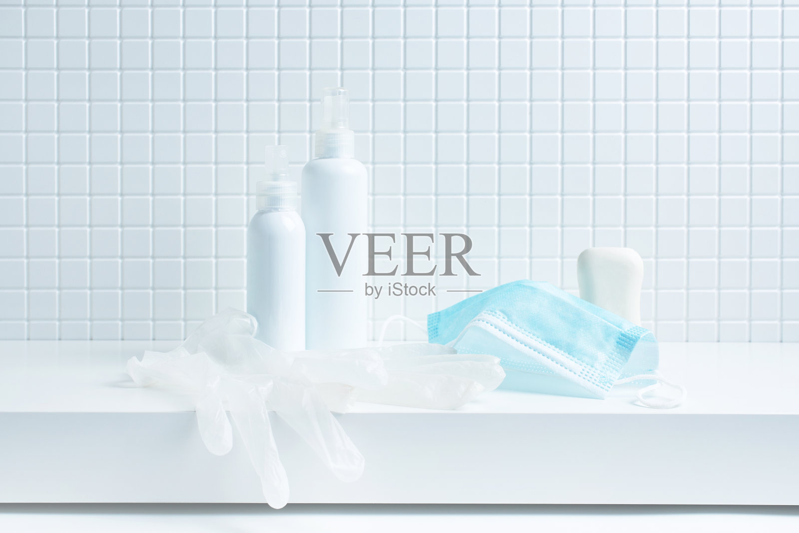 2019冠状病毒病期间的健康防护用品照片摄影图片