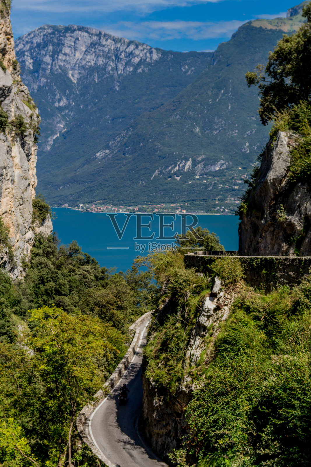 假期和意大利的夏天感受加尔达湖-意大利/欧洲照片摄影图片