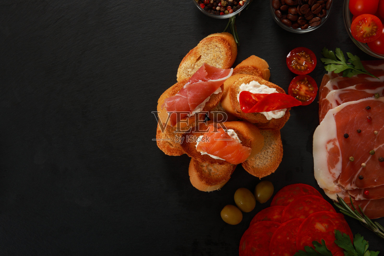 餐前小吃和点心照片摄影图片