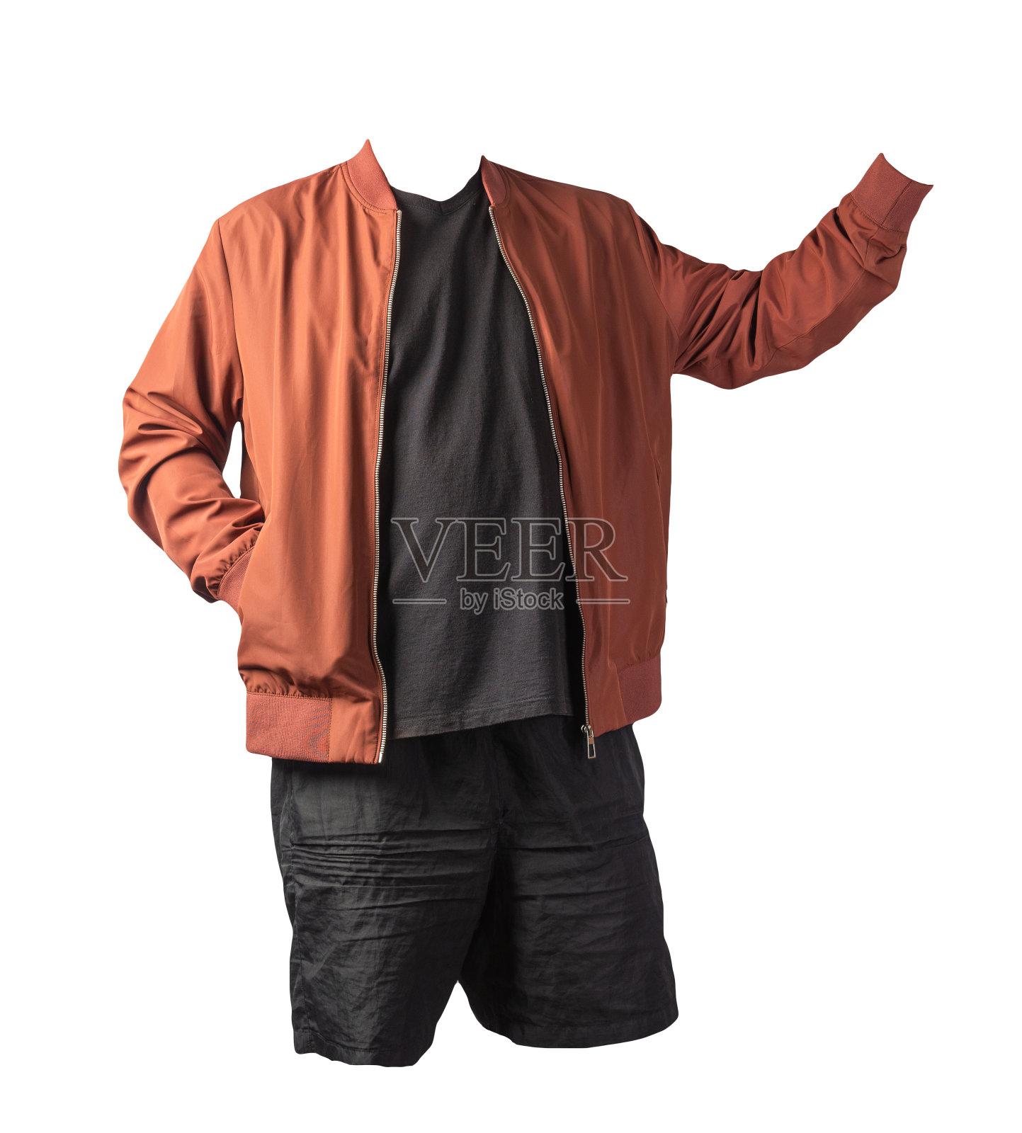 男子飞行员夹克，t恤和运动短裤孤立在白色背景。照片摄影图片