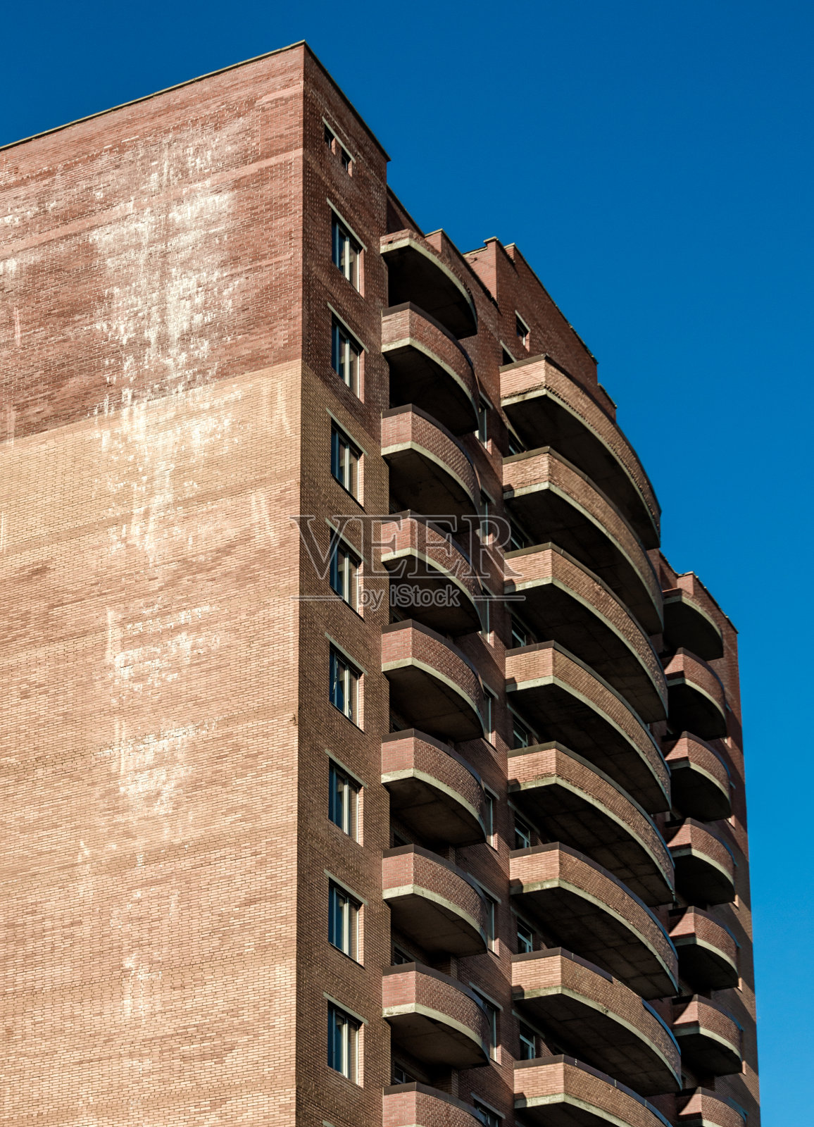 高层住宅楼冠状病毒隔离期间照片摄影图片