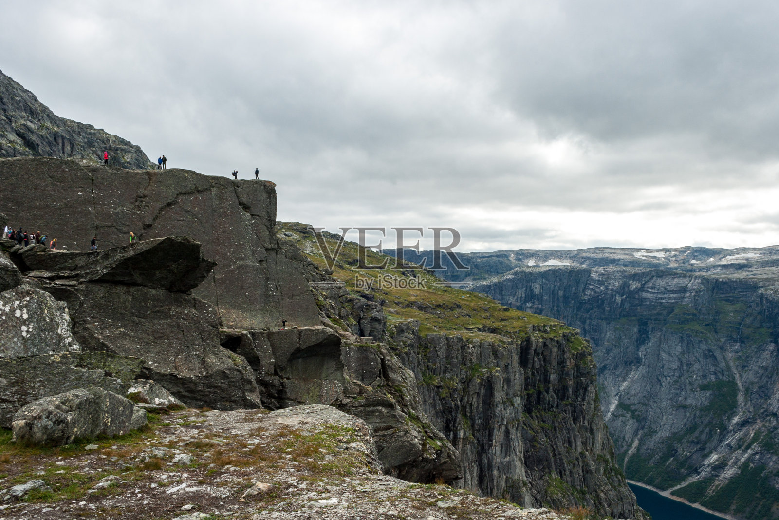 Troltunga徒步路径照片摄影图片