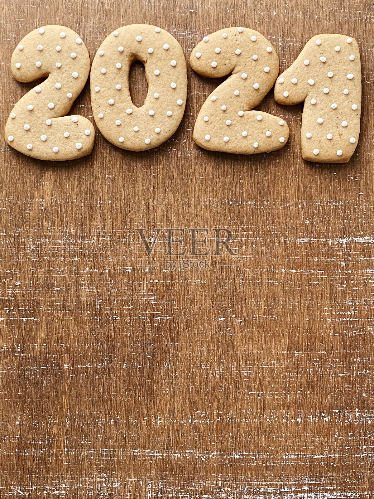 2021年木制背景姜饼照片摄影图片