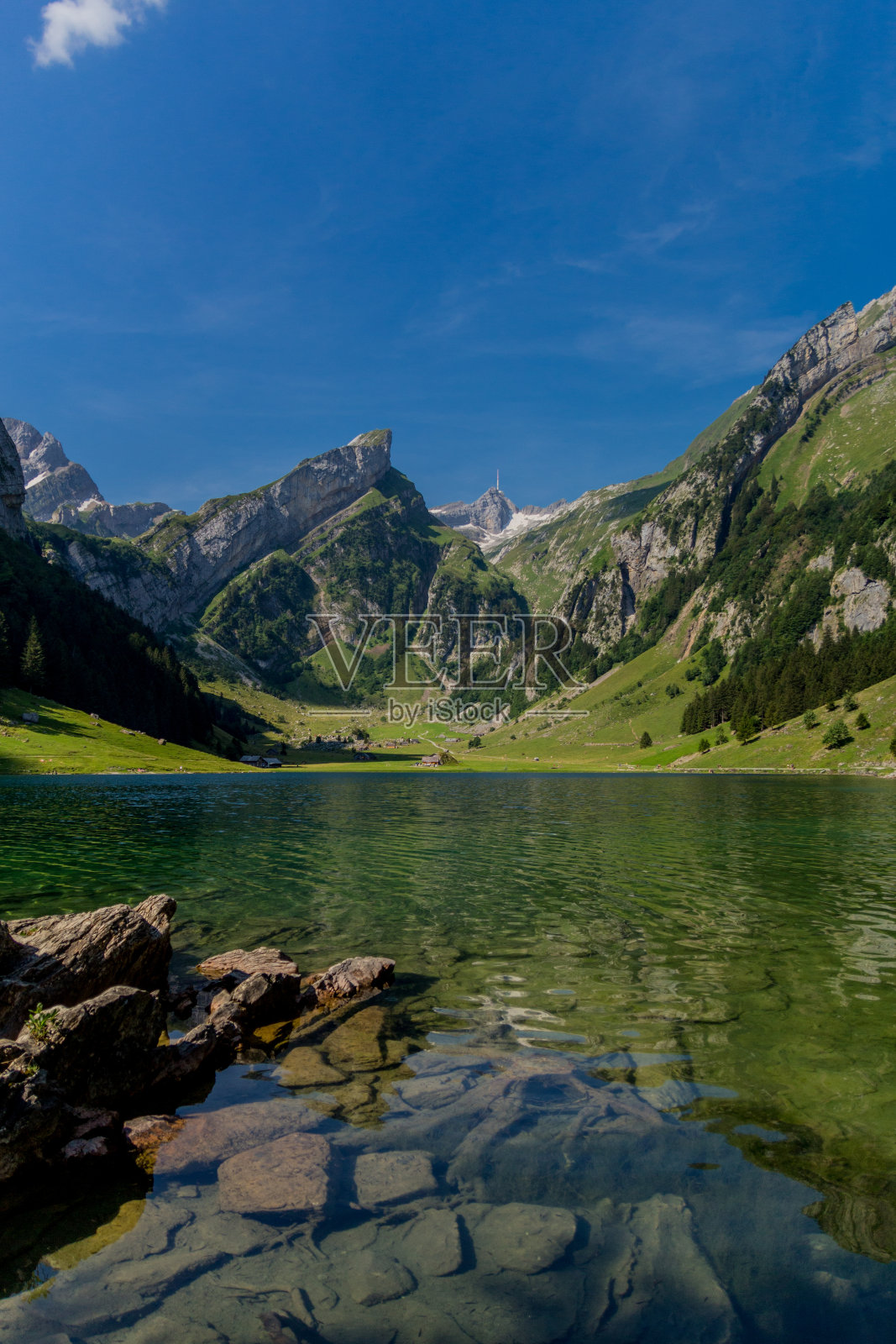 穿越瑞士阿彭策尔山脉的美丽探险之旅。-阿彭策尔/ Alpstein /瑞士照片摄影图片