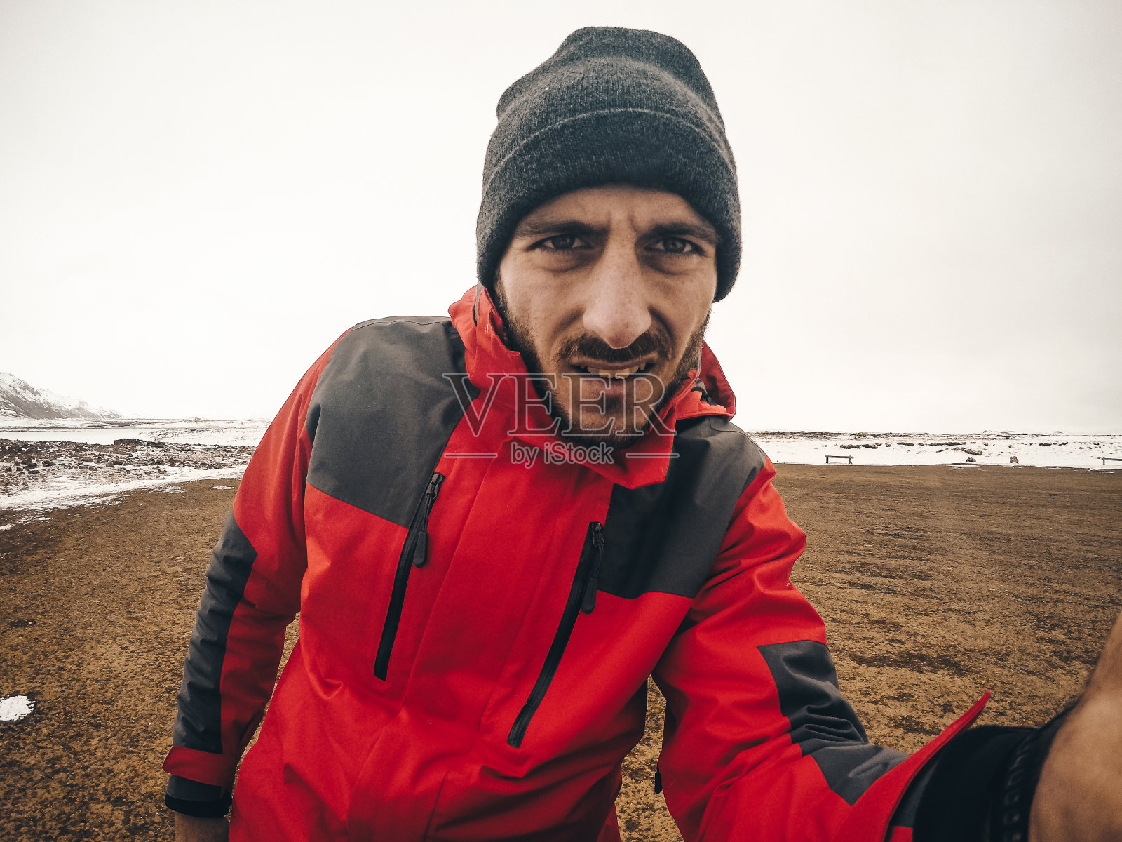 把动作摄影机固定在车上照片摄影图片