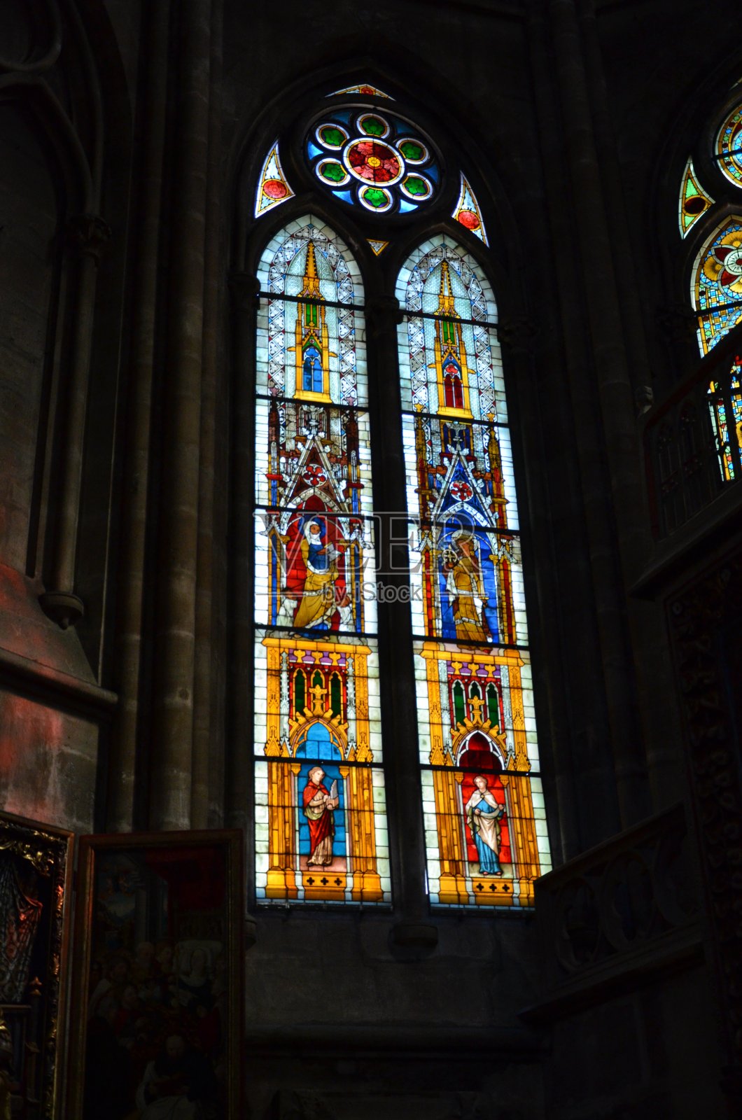 马尔堡伊丽莎白教堂的内部视图照片摄影图片