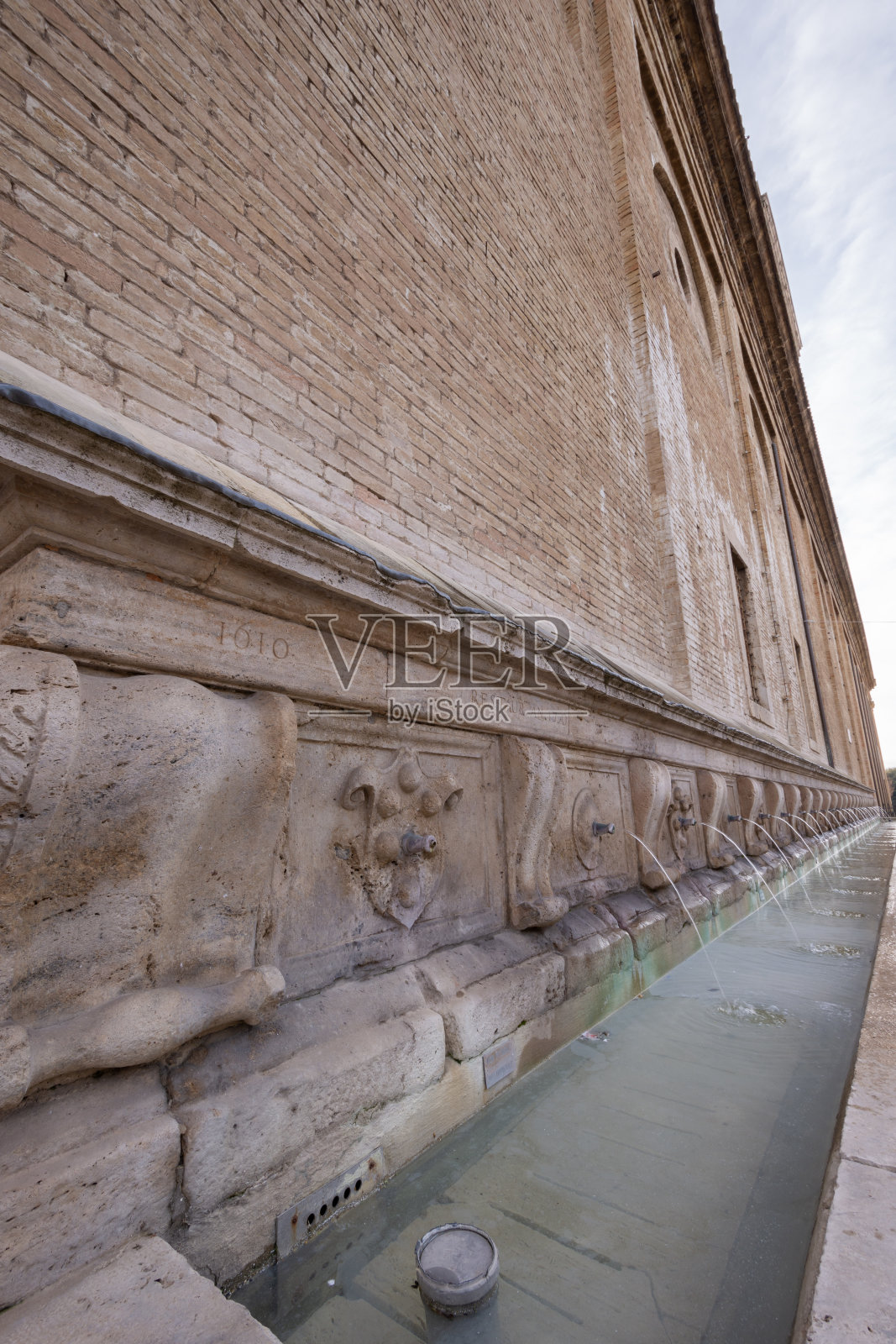 阿西西，天使圣玛丽大教堂照片摄影图片