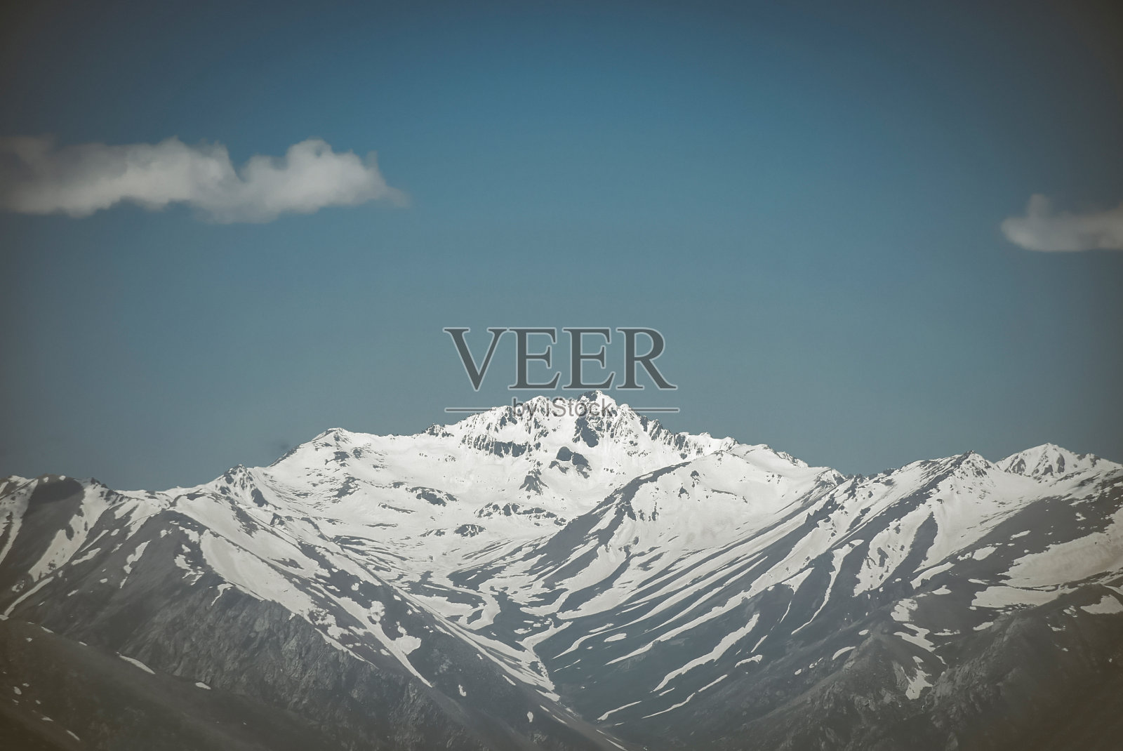 在山里照片摄影图片