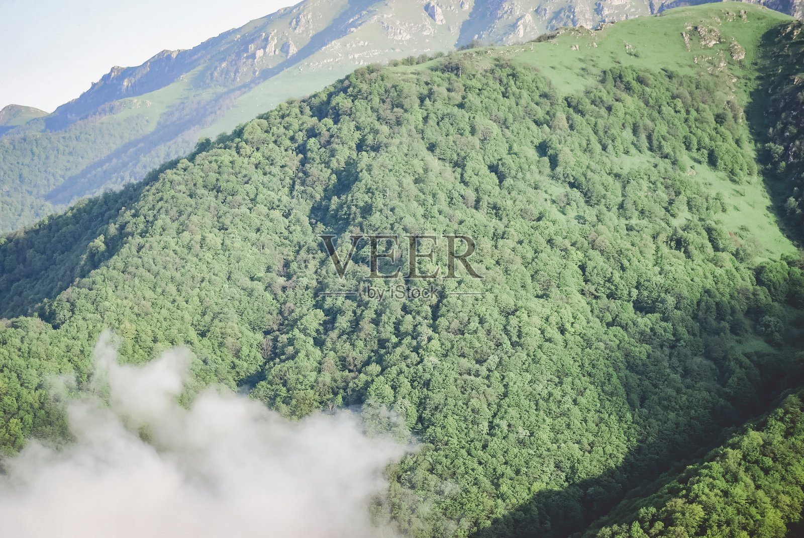 露营山照片摄影图片