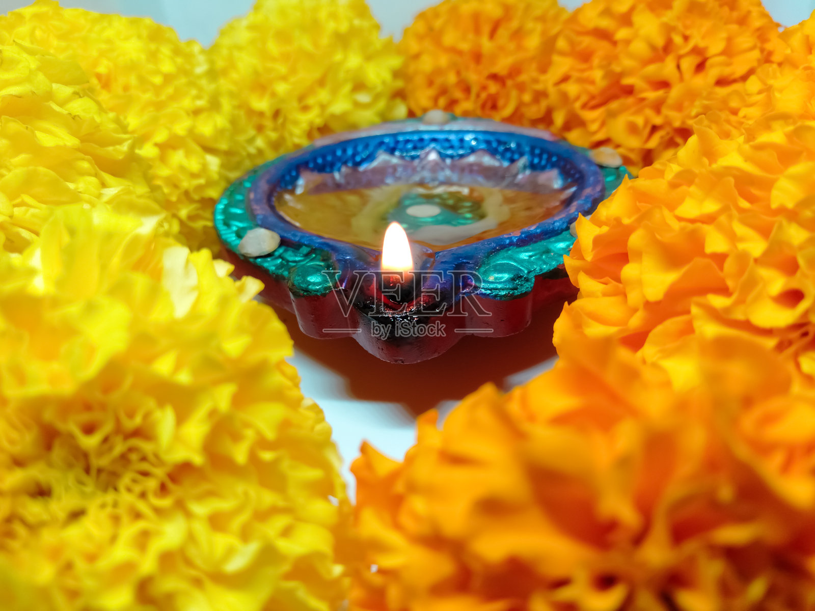 燃油灯为迪娅照片摄影图片