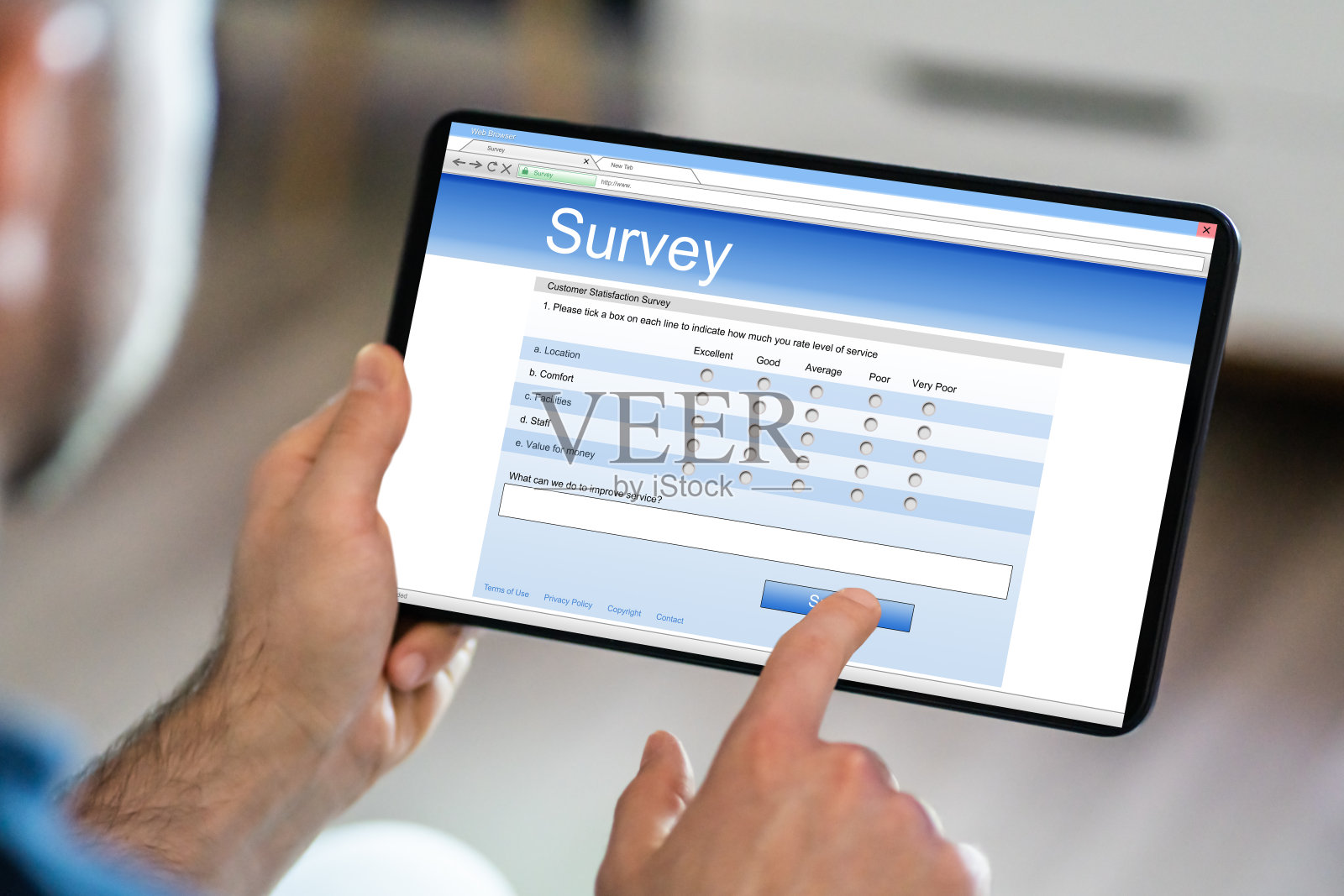 平板电脑调查问卷或投票照片摄影图片