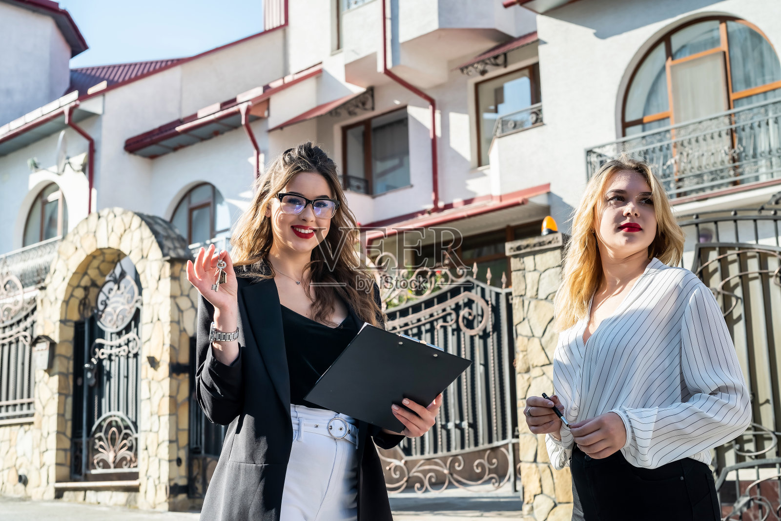 卖方和买方之间的书面协议照片摄影图片