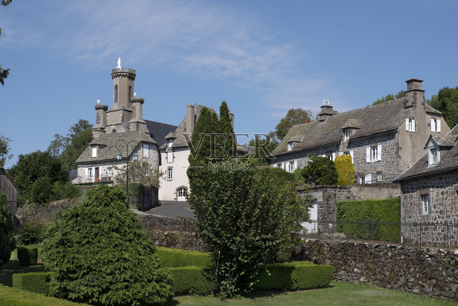 奥弗涅的石质建筑照片摄影图片