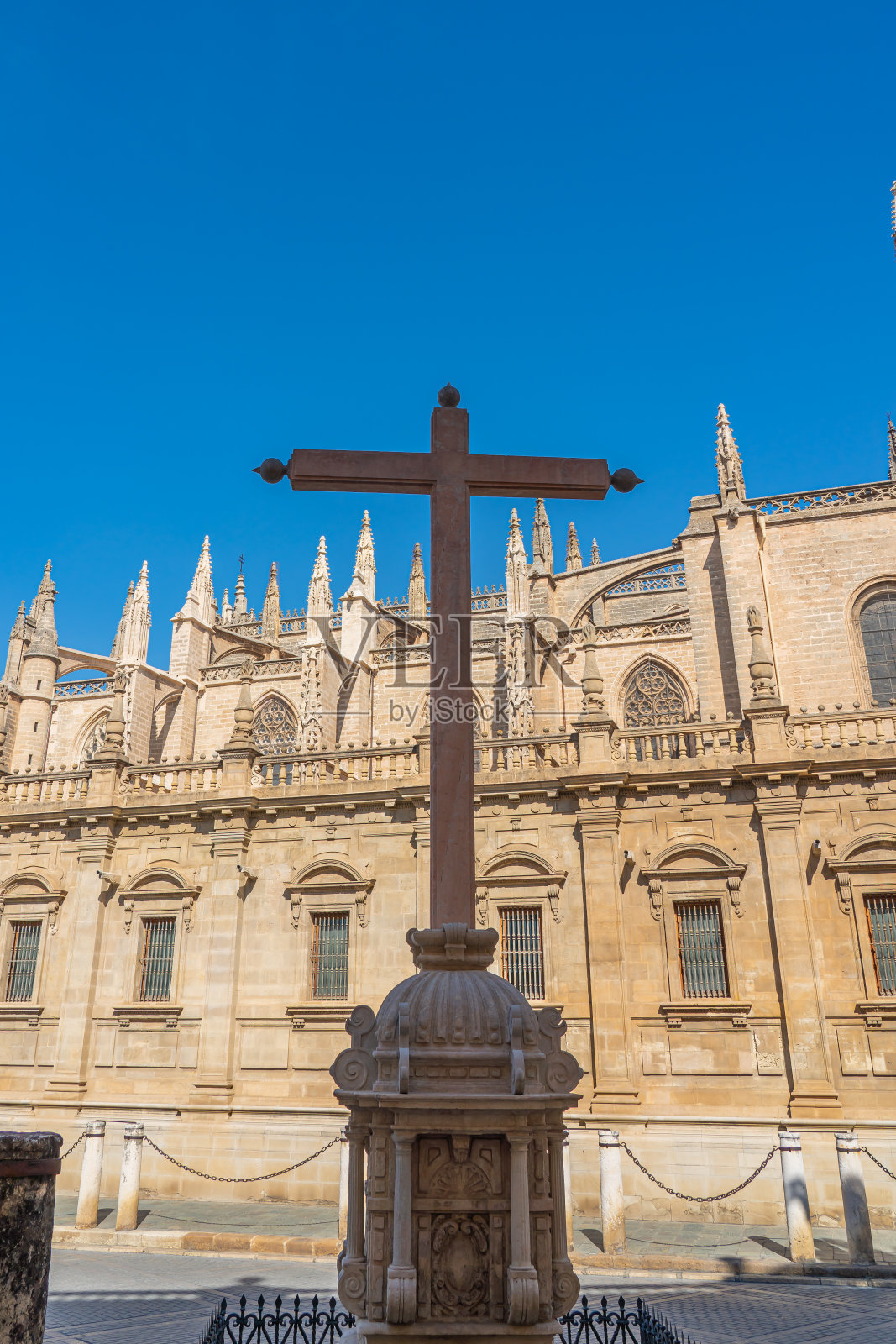 圣玛丽大教堂的十字架，塞维利亚大教堂，在塞维利亚，安达卢西亚，西班牙照片摄影图片