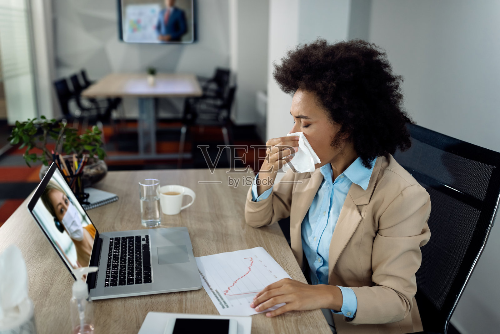 我希望这只是普通的流感!照片摄影图片