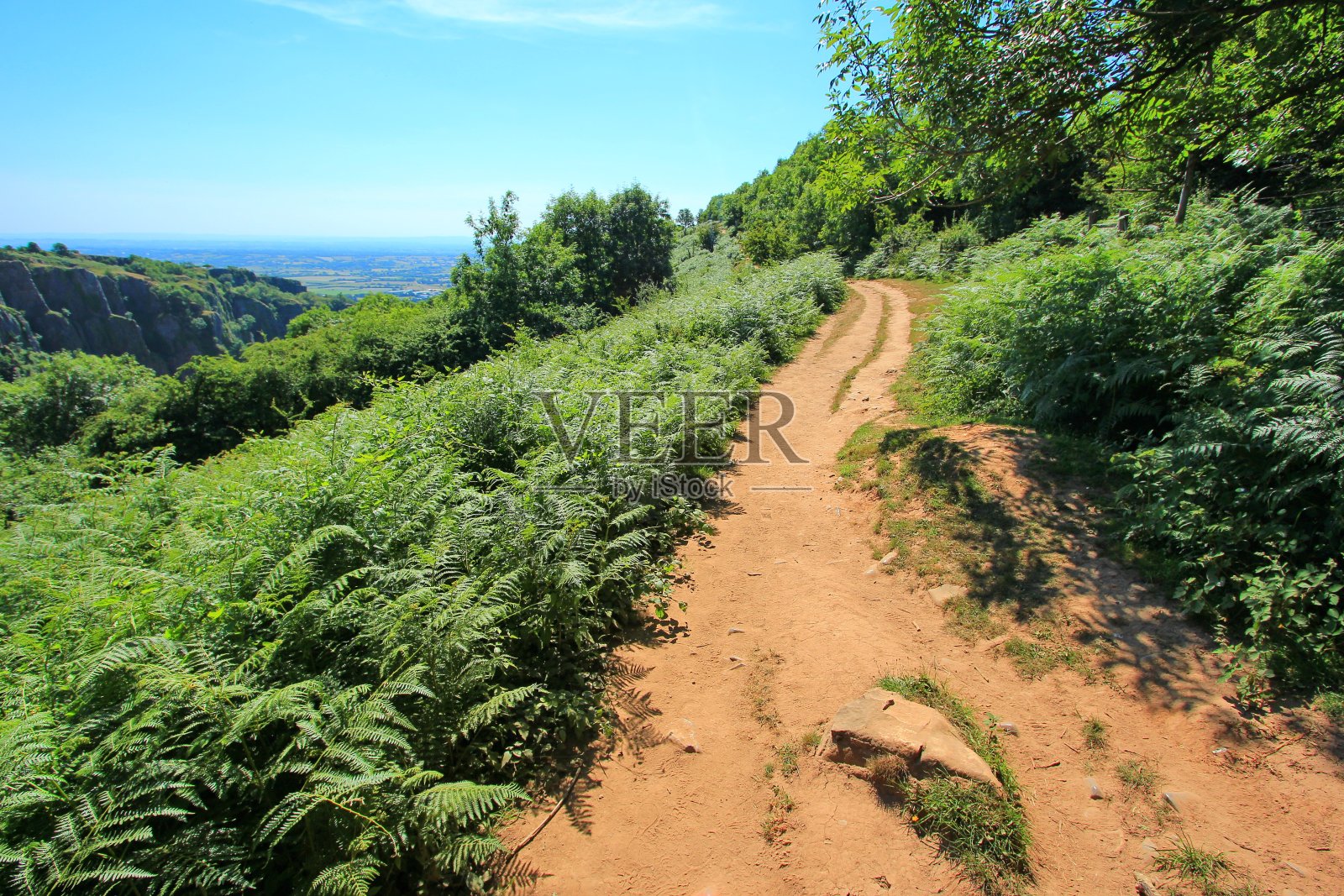 英国一个阳光明媚的日子里的切达峡谷照片摄影图片