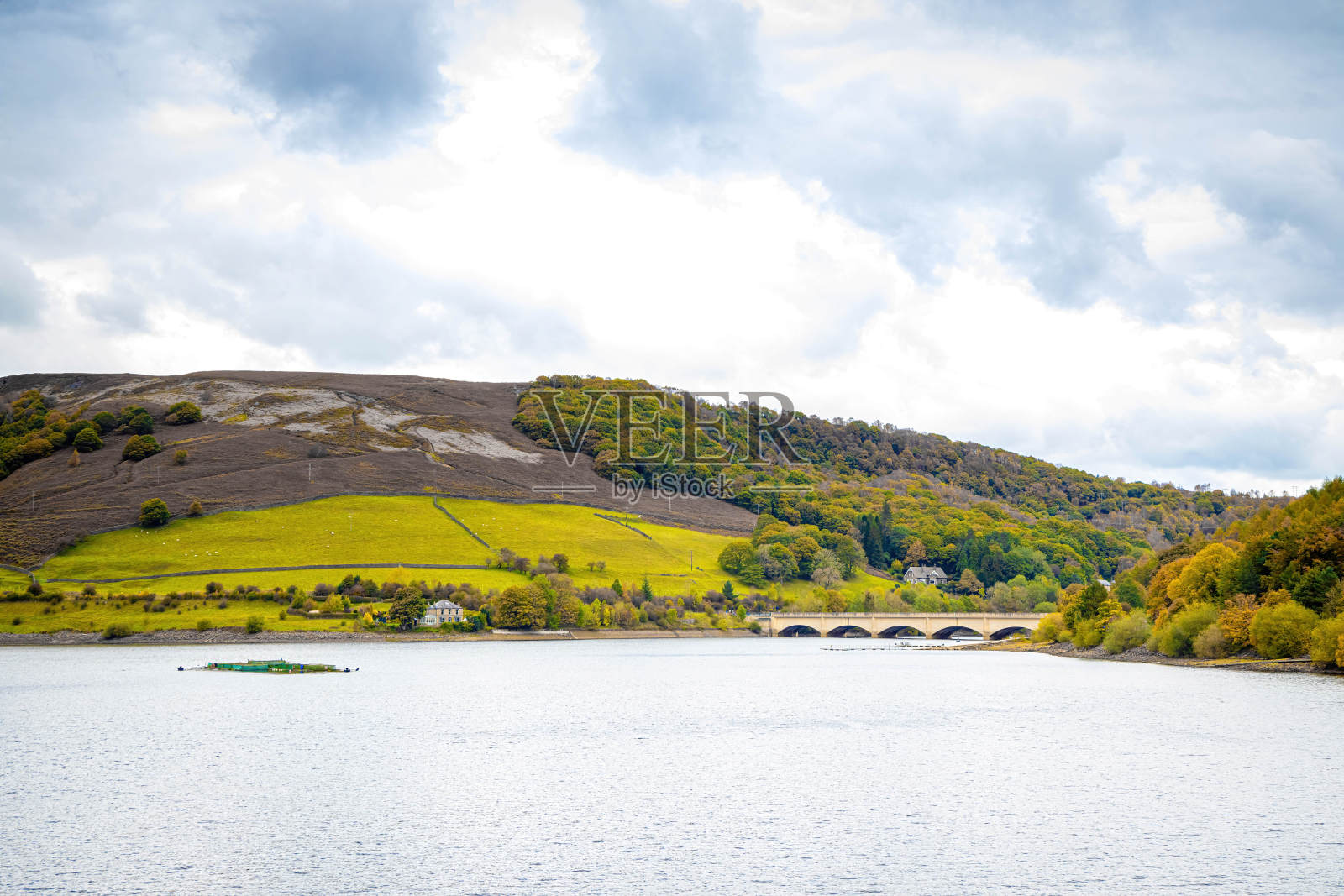瓢虫水库在山顶地区，一个高地地区在英国，英国照片摄影图片