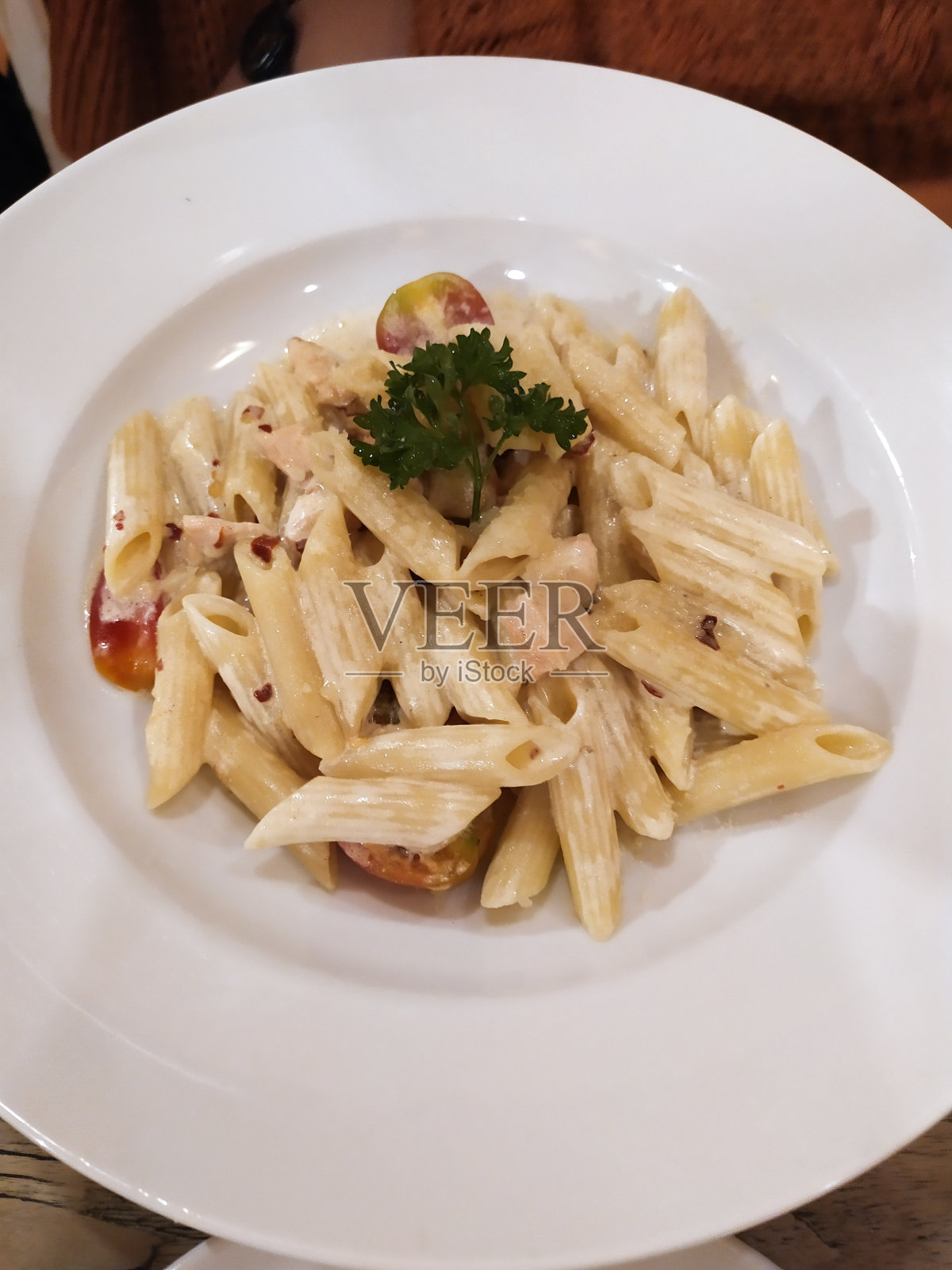 配白酱的平底锅照片摄影图片