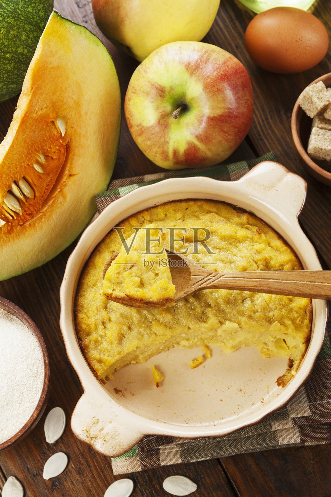 苹果南瓜砂锅照片摄影图片