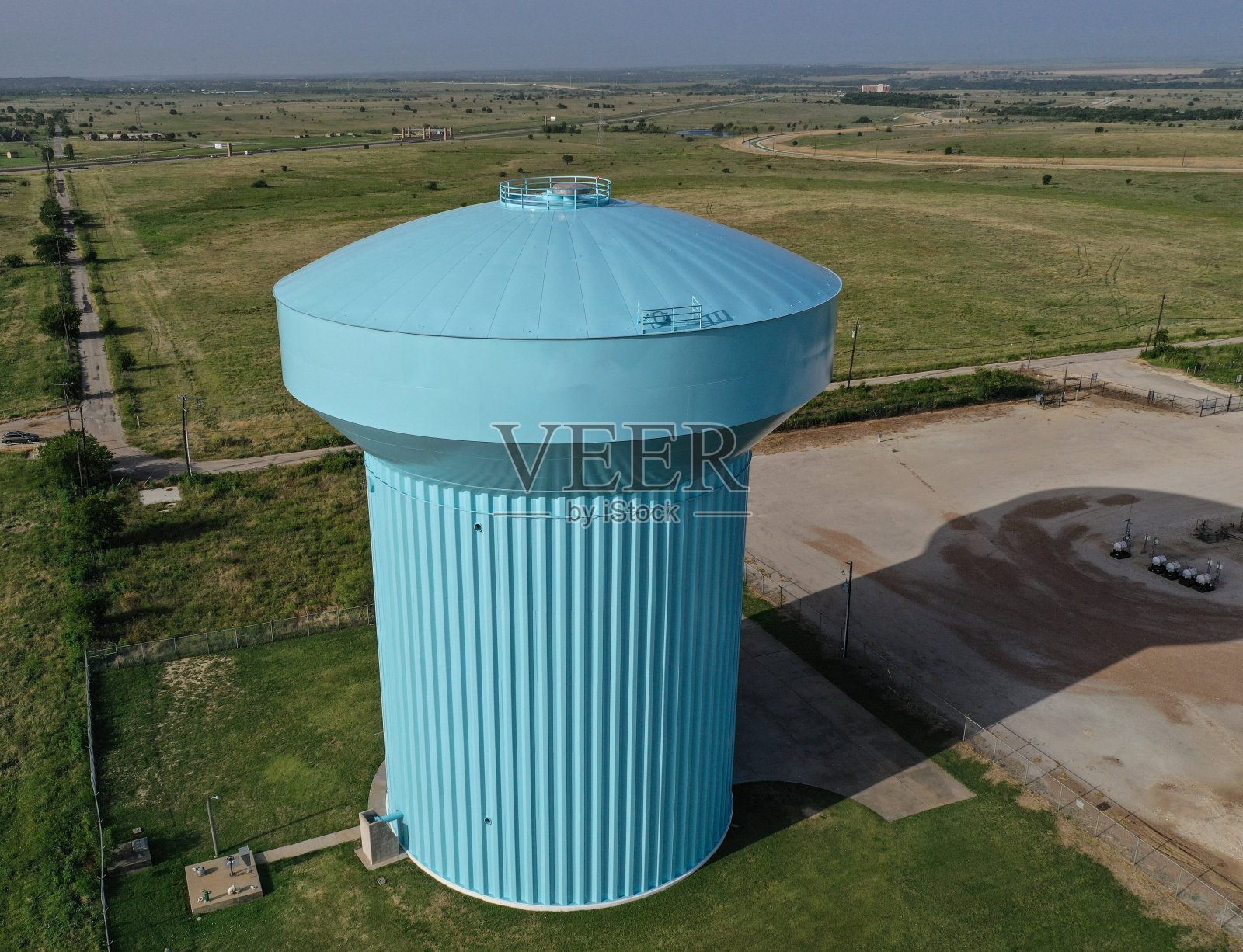 水箱照片摄影图片