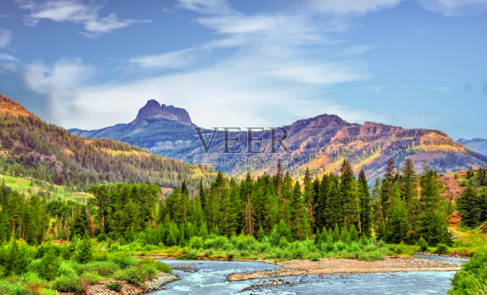 黄石河与山脉-黄石，怀俄明州照片摄影图片