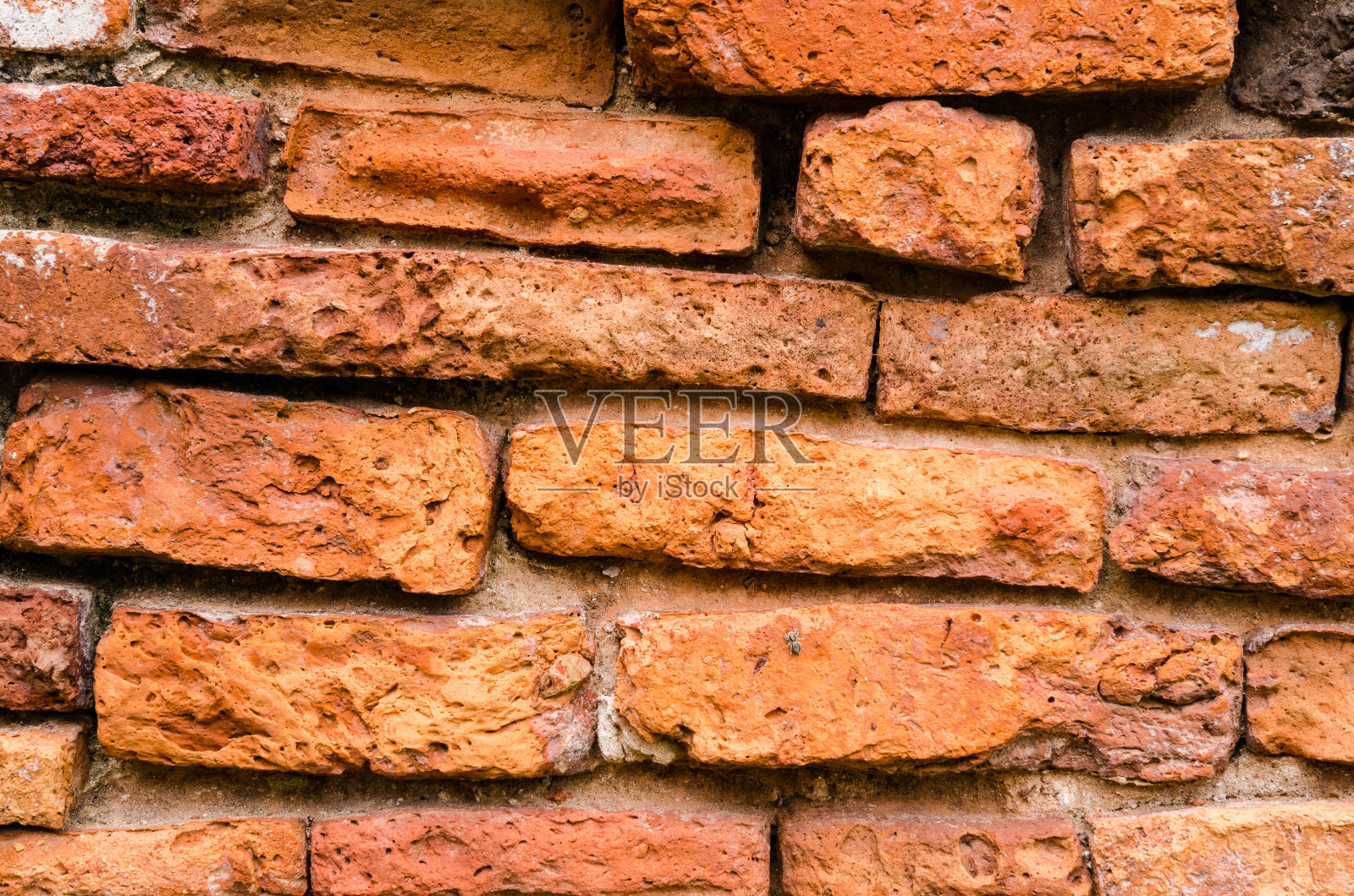 横观老红砖墙的肌理照片摄影图片