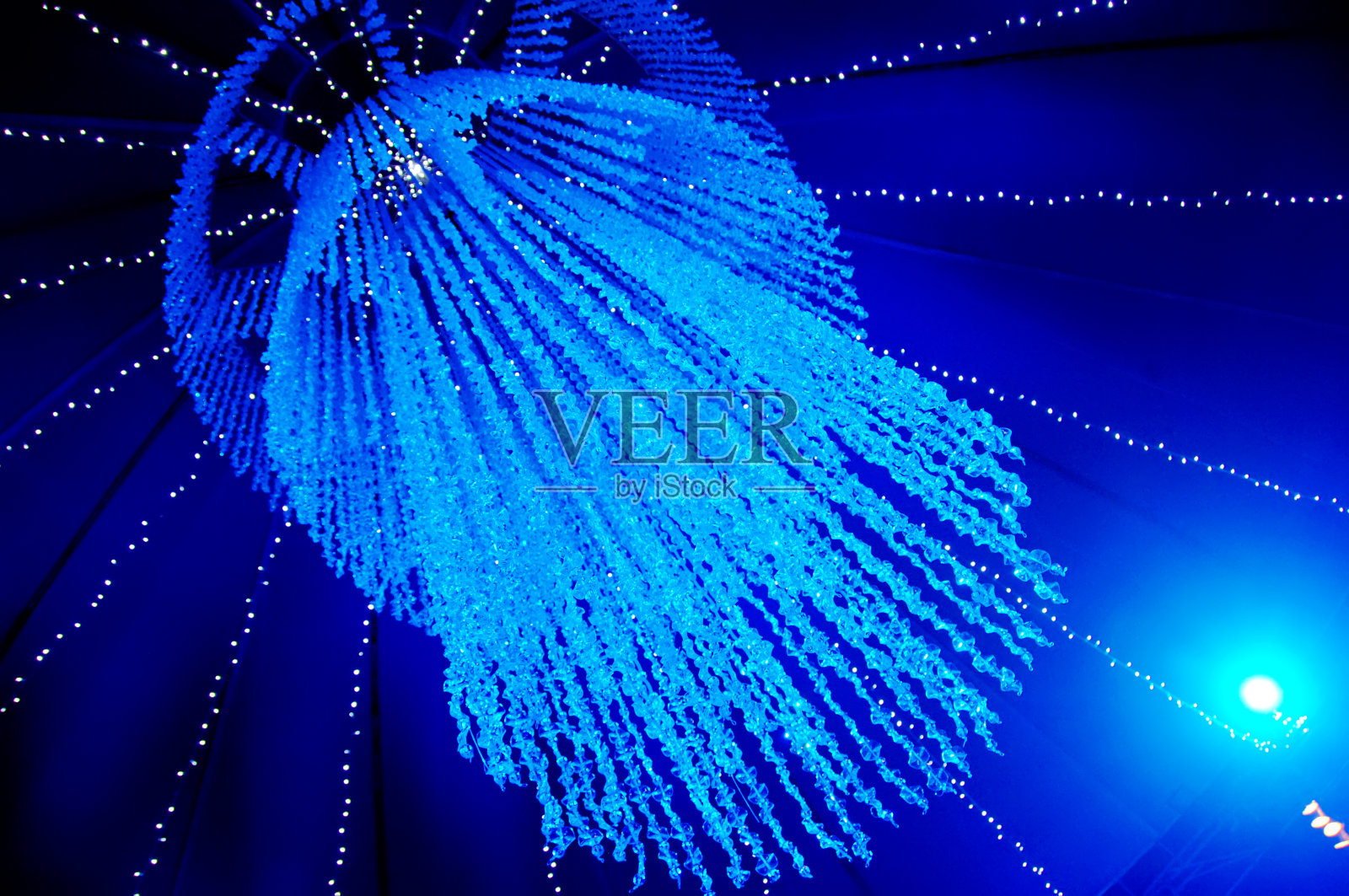 吊灯照片摄影图片