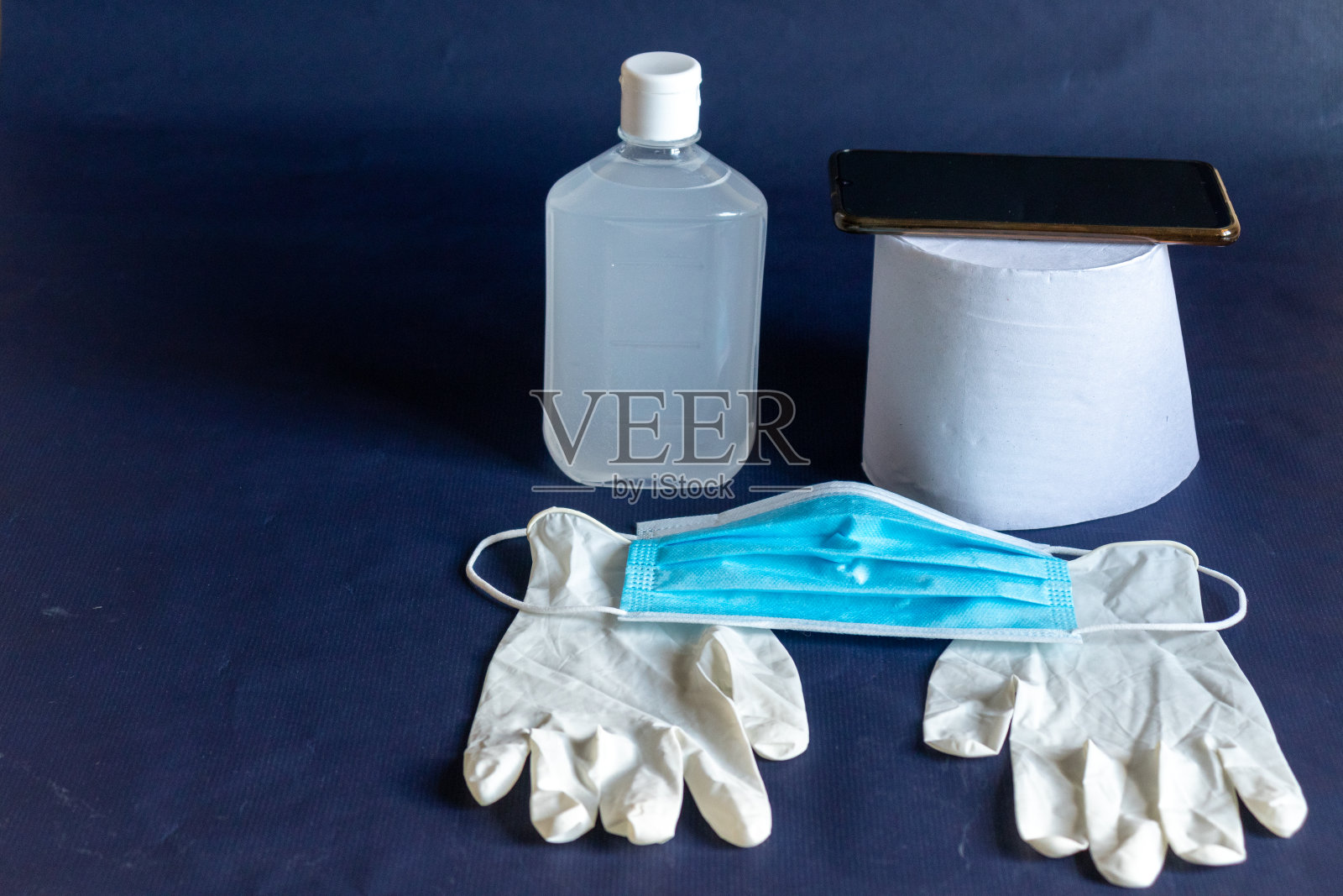 2020年大流行期间的生存工具包照片摄影图片