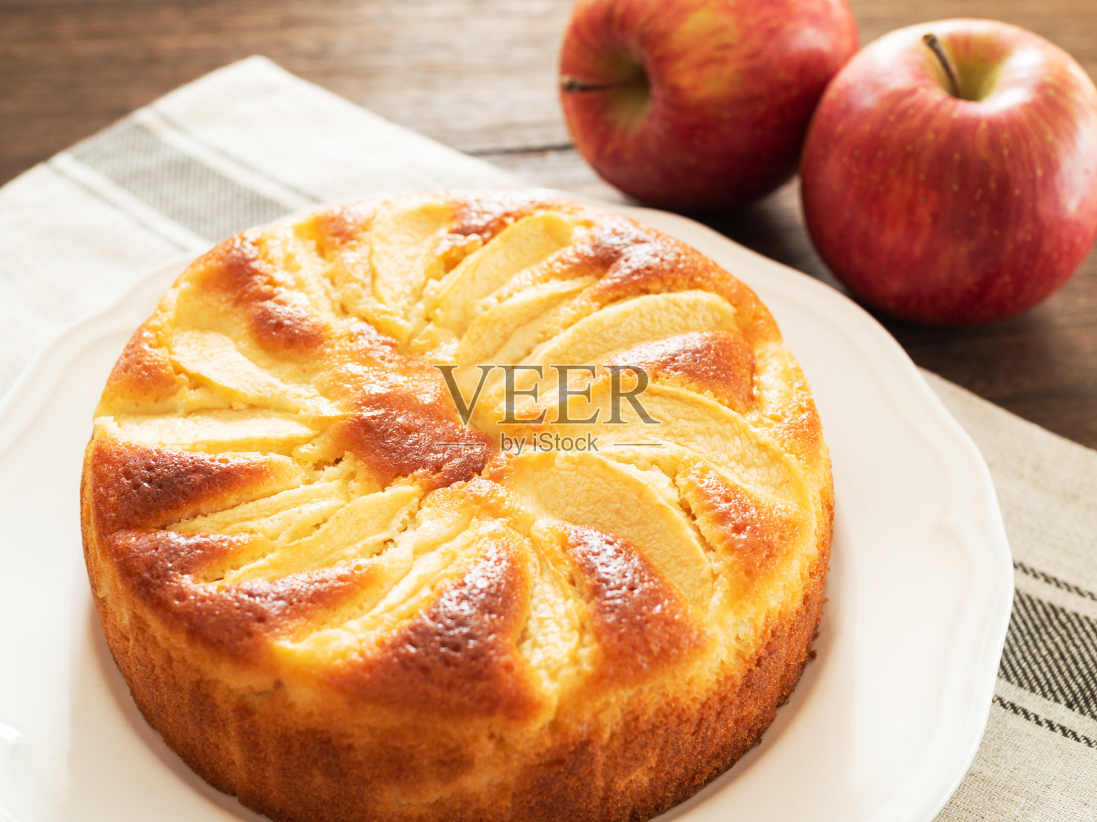 苹果和苹果酸奶蛋糕照片摄影图片