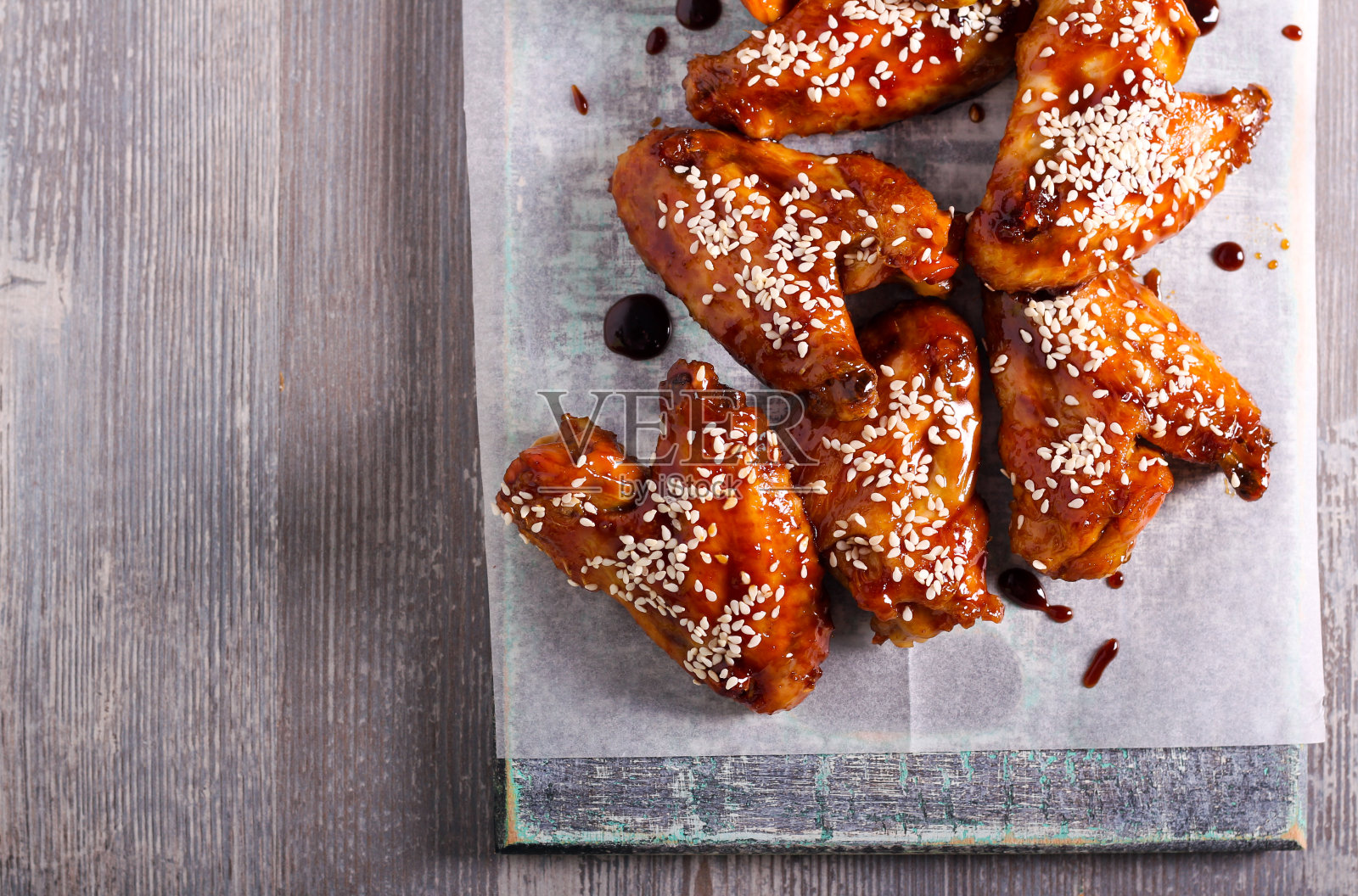 芝麻鸡翅照片摄影图片