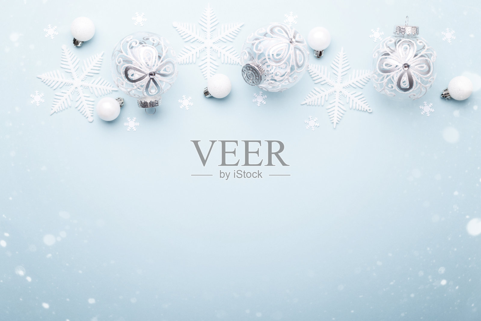 白色装饰圣诞节或新年装饰品照片摄影图片