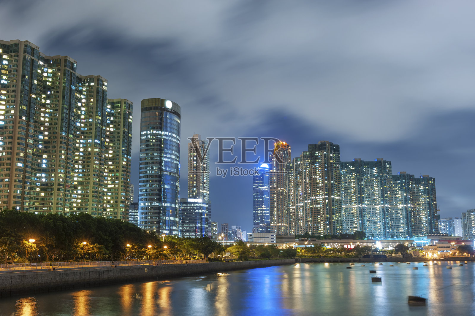 海滨高层住宅楼照片摄影图片