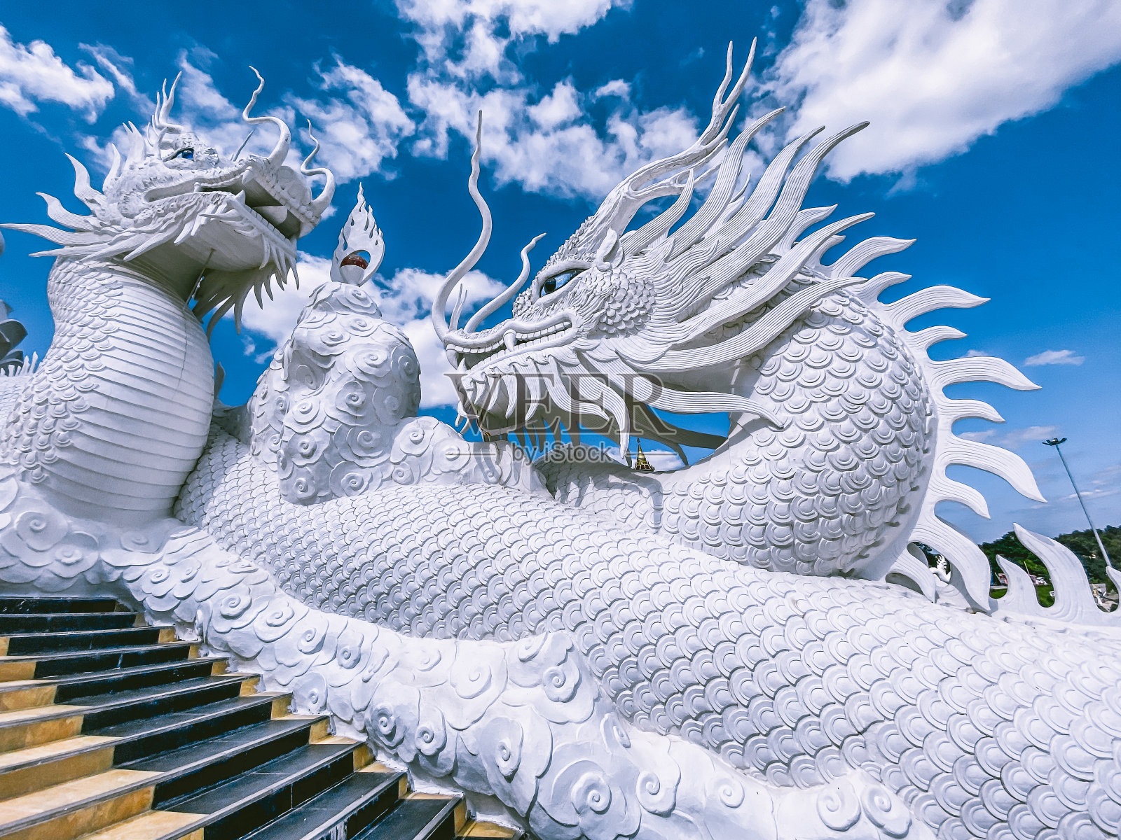 泰国清迈省清莱的白寺照片摄影图片