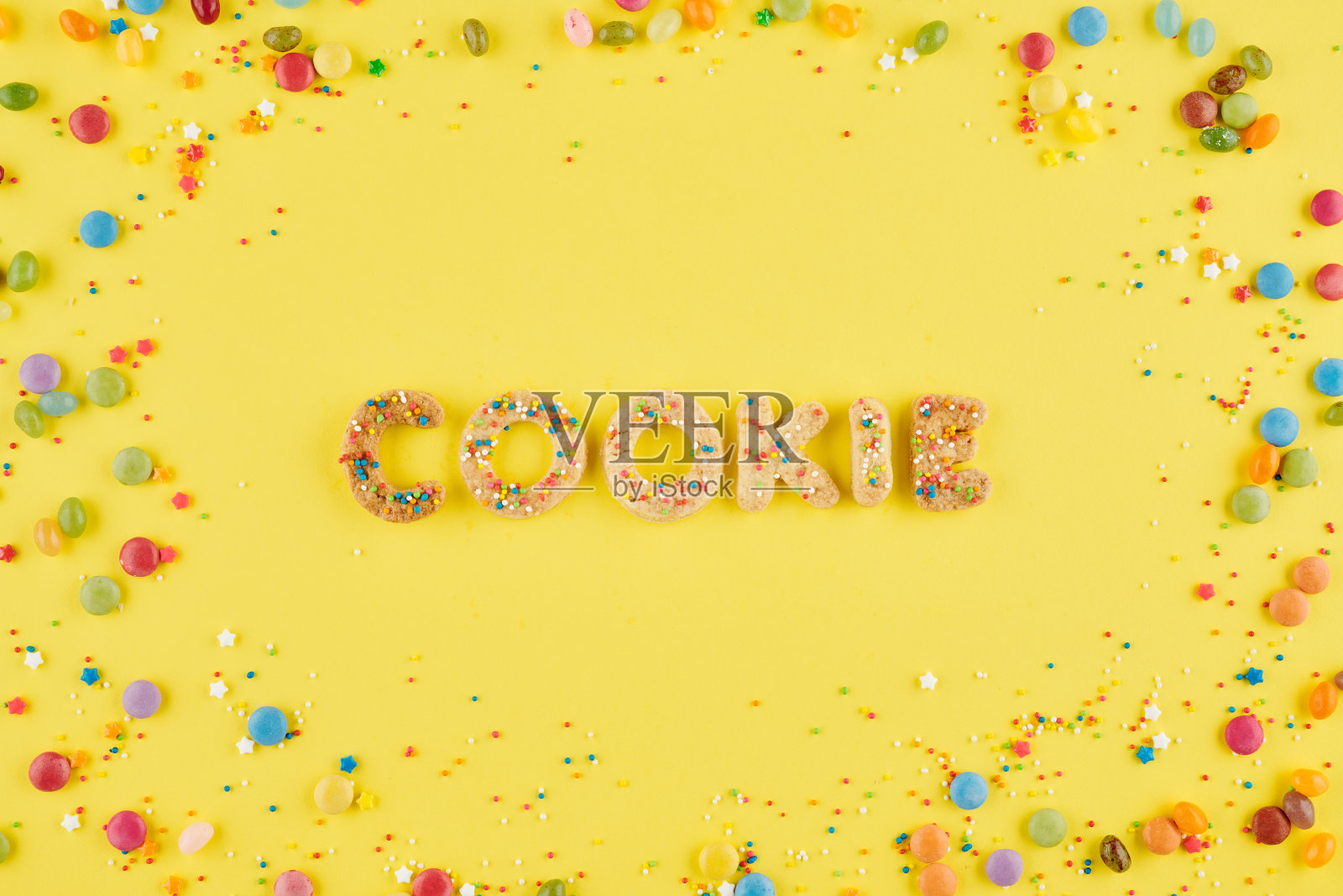 烤过的字母里的饼干字照片摄影图片