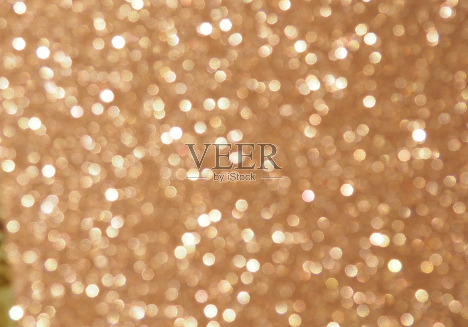 白色和银色的抽象散景灯。散焦背景照片摄影图片