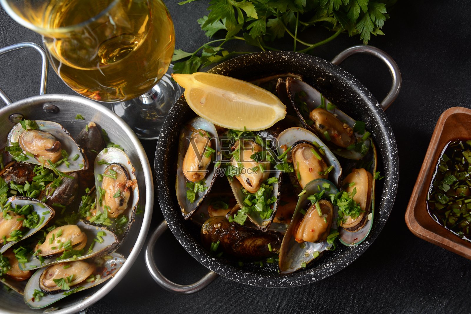 水手的经典法式餐点照片摄影图片