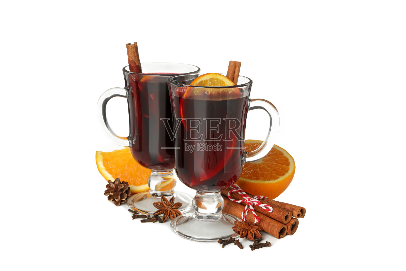 几杯热葡萄酒孤立在白色背景上照片摄影图片