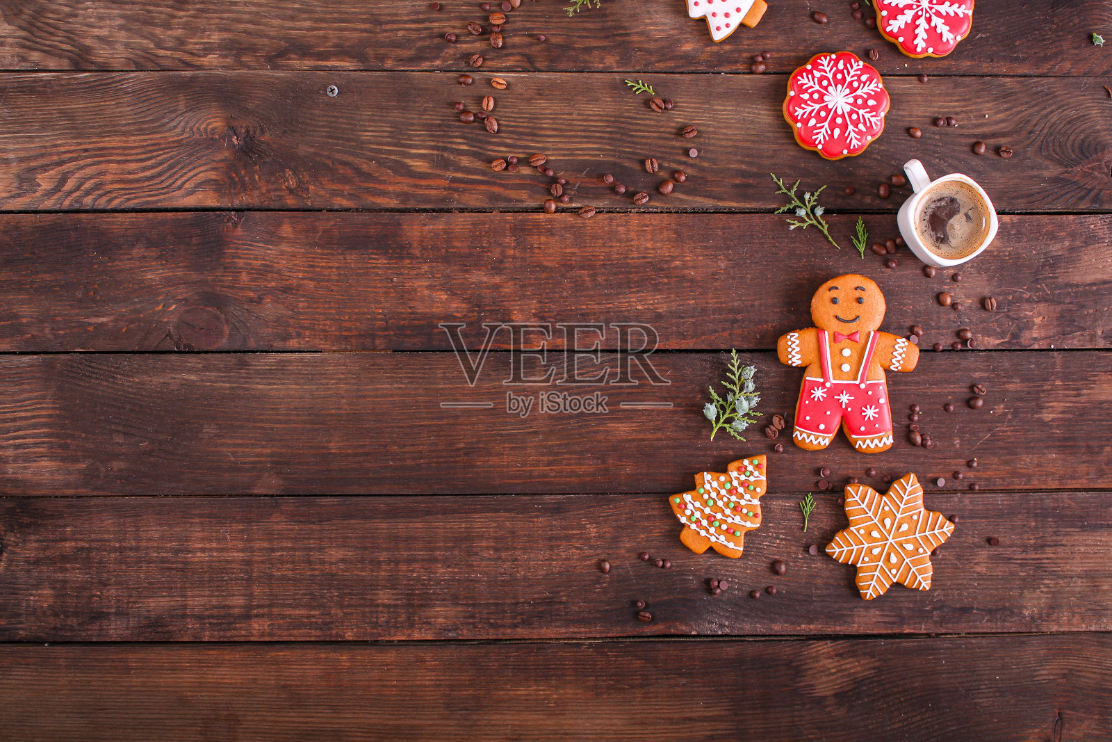 姜饼曲奇圣诞甜糕点甜点节日家庭烘焙蛋糕款待节日新年礼物俯视图拷贝空间食物背景乡村照片摄影图片