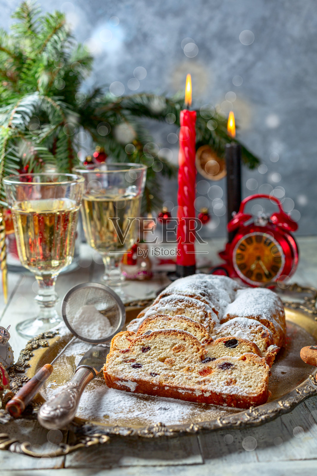 传统的圣诞节甜面包。照片摄影图片