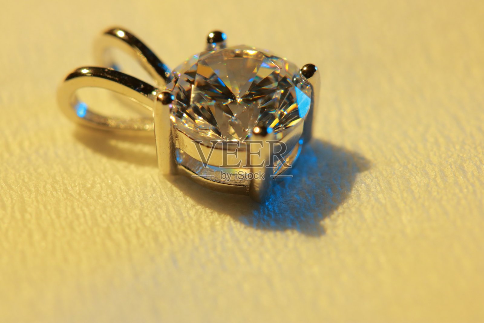 闪亮，昂贵和美丽的钻石配件照片摄影图片