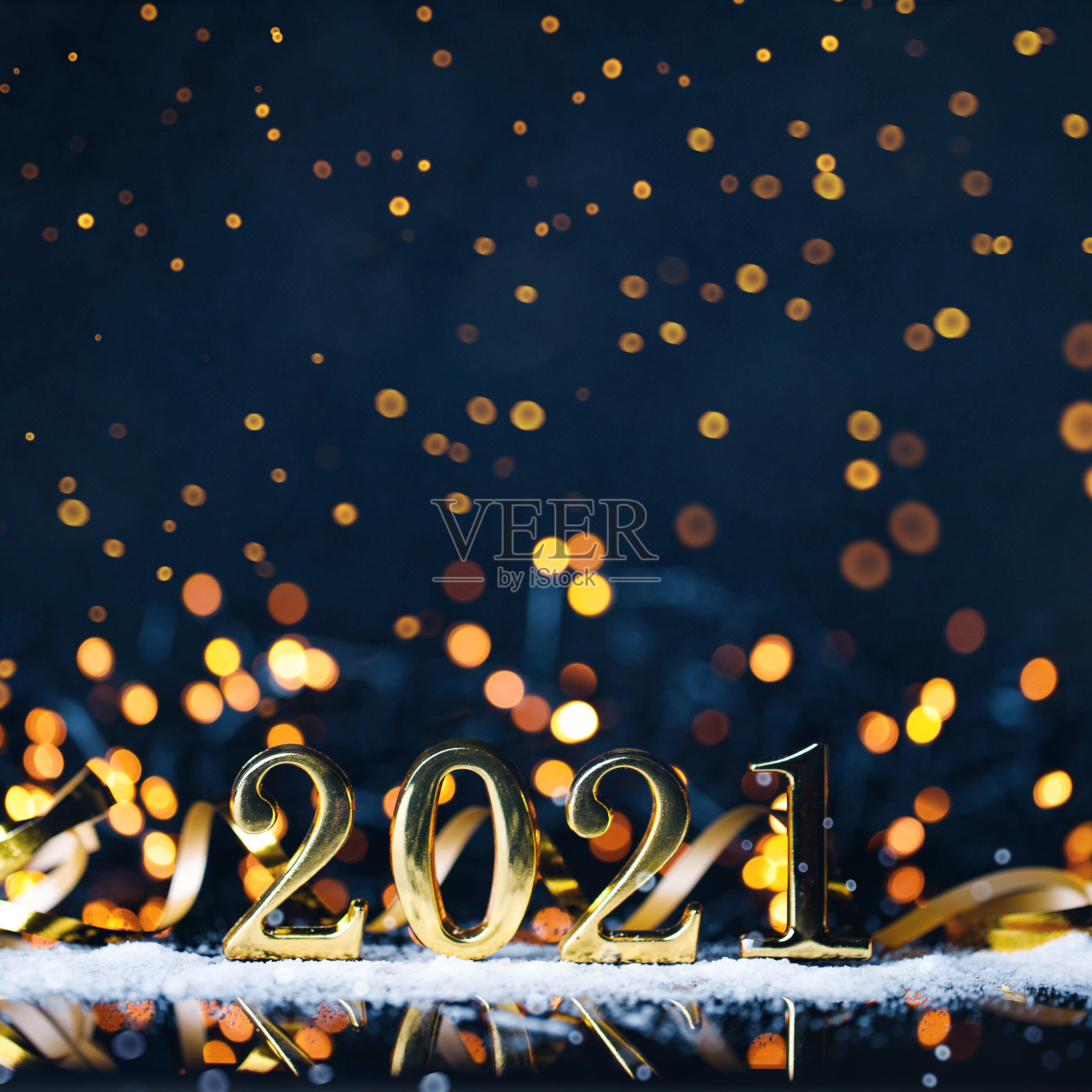 圣诞从金色数字在深蓝色的背景。照片摄影图片