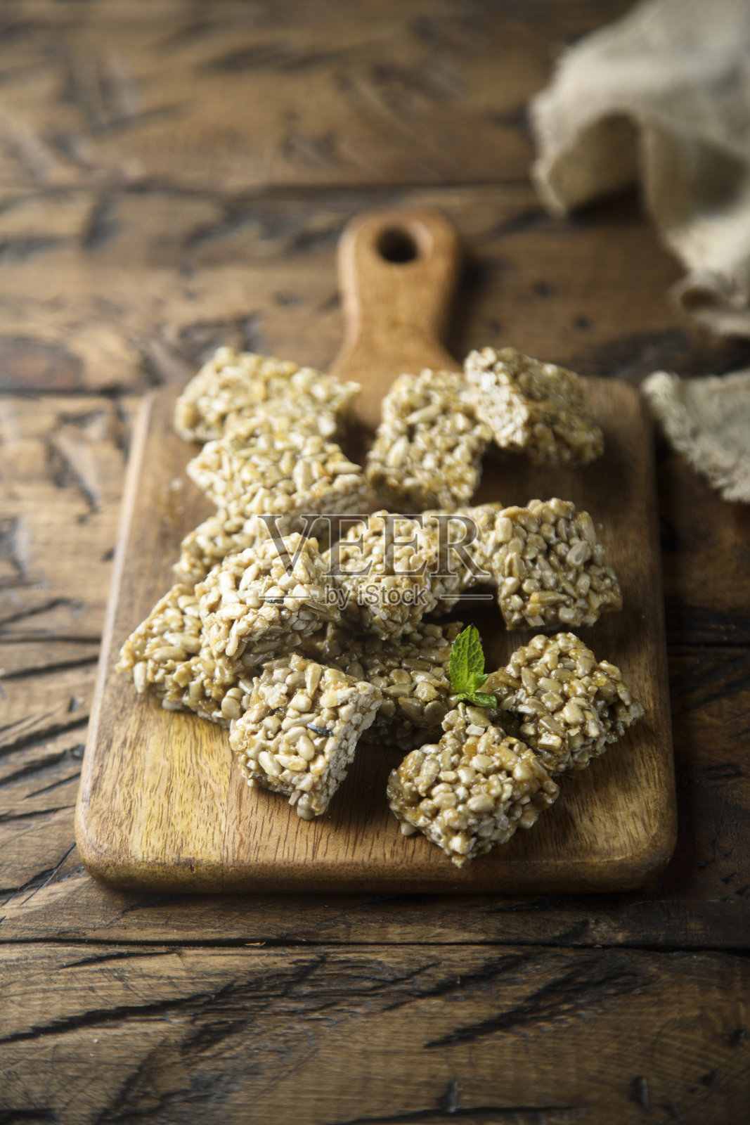 种子蜂蜜酒吧照片摄影图片