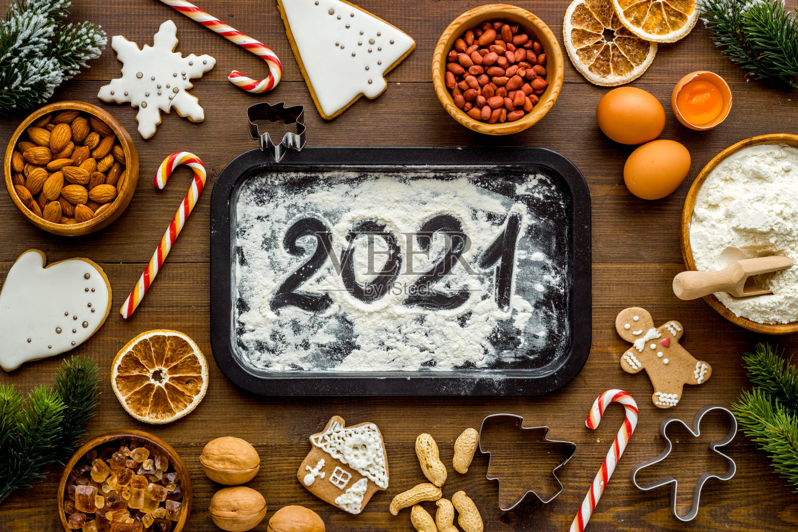 圣诞烹饪食物架-姜饼曲奇，俯视图照片摄影图片